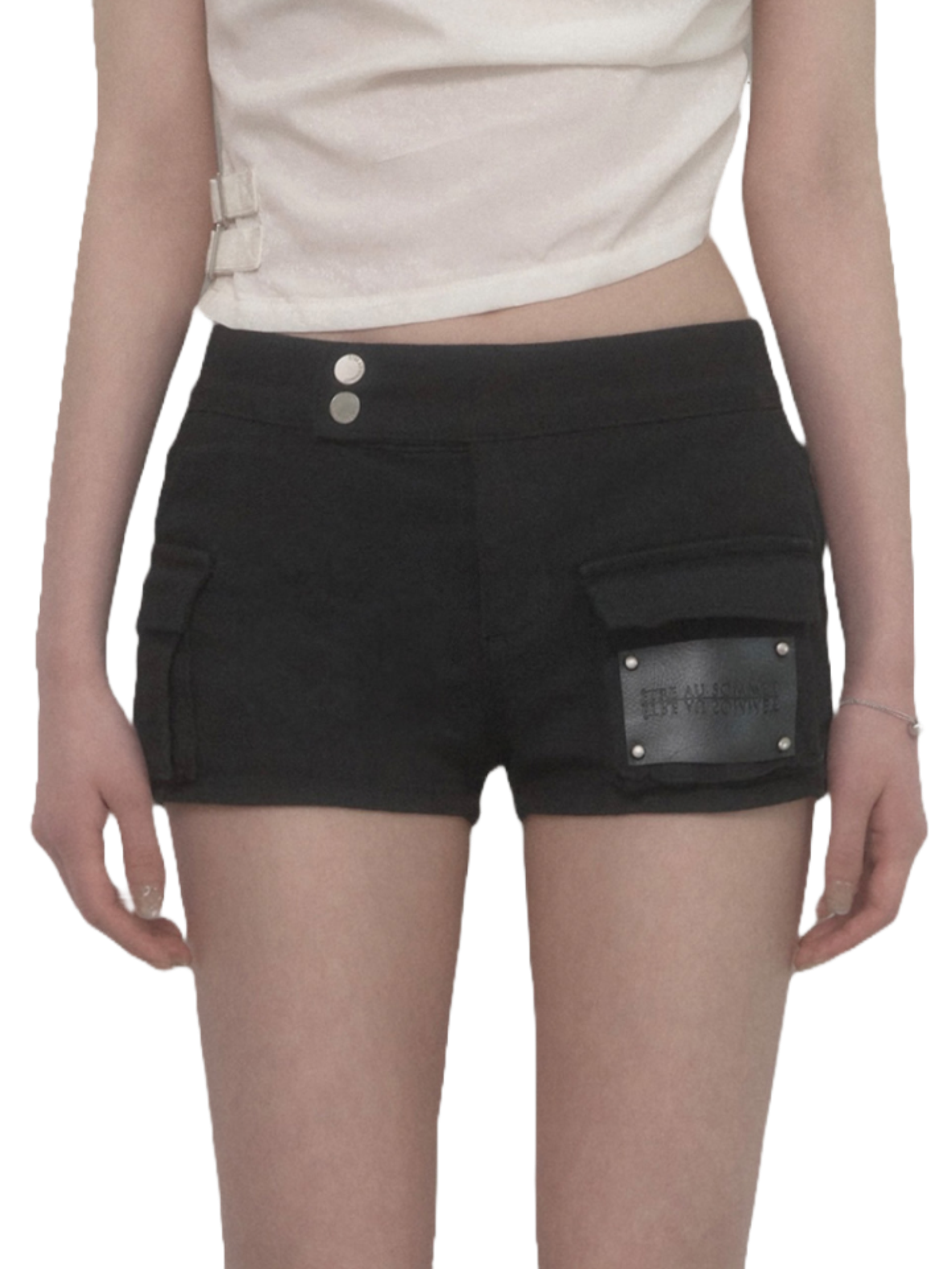 Etre Au Sommet Leather Patch Cargo Short Pants