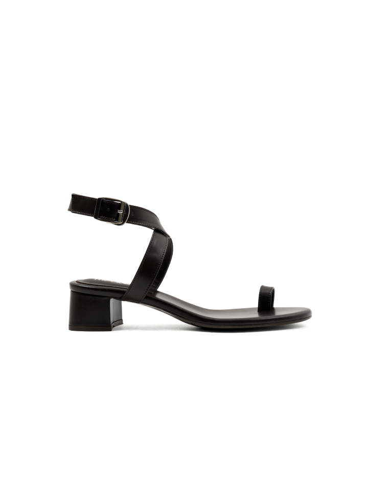 ANKLE STRAP RING SANDAL
