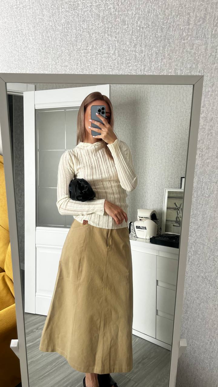 Этот лонгслив...