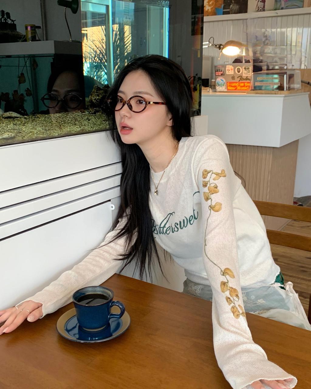 Нежный кремовый лонг в цветах